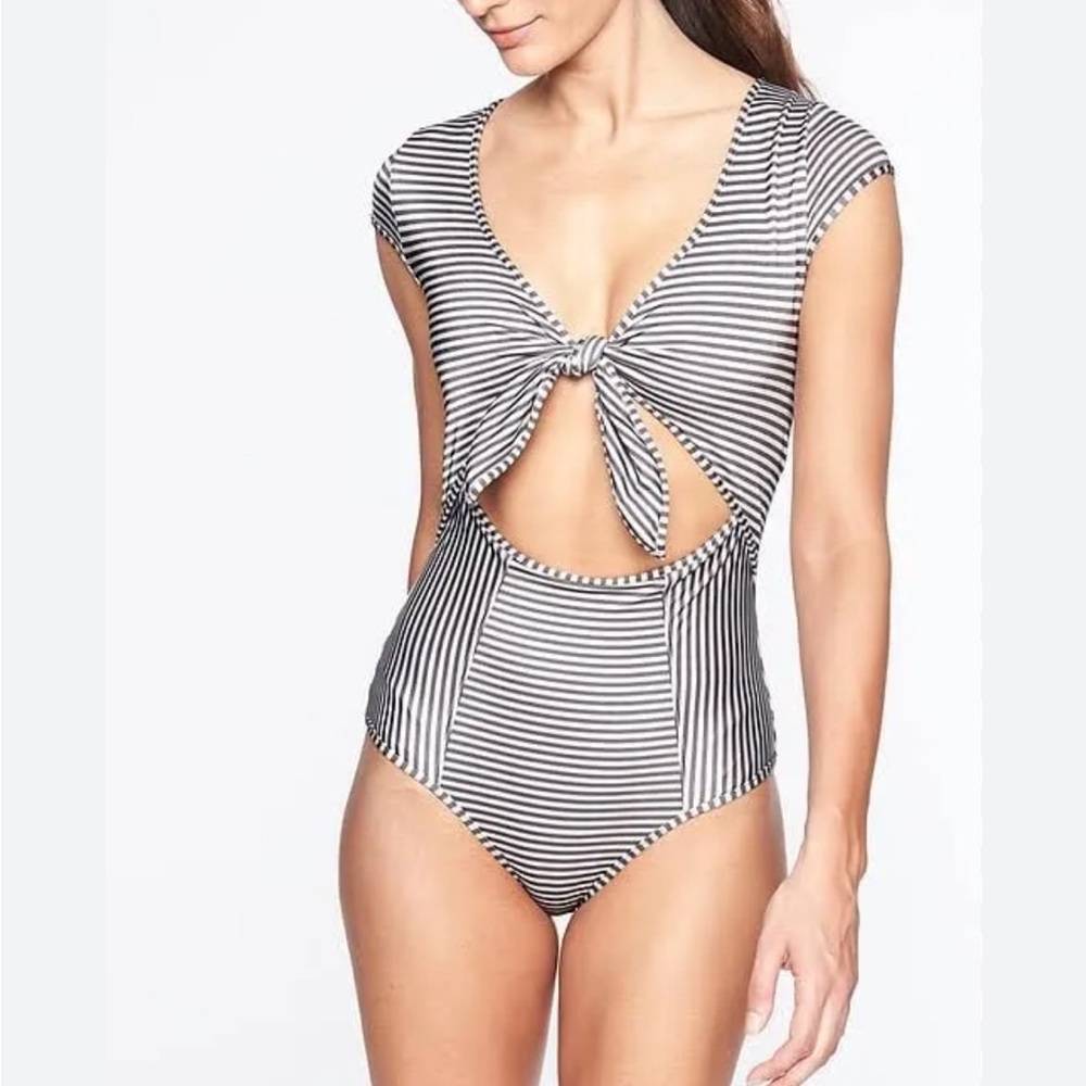 Athleta Aqualuxe Lotus Tie Front One Piece Swimsuit Size XLT